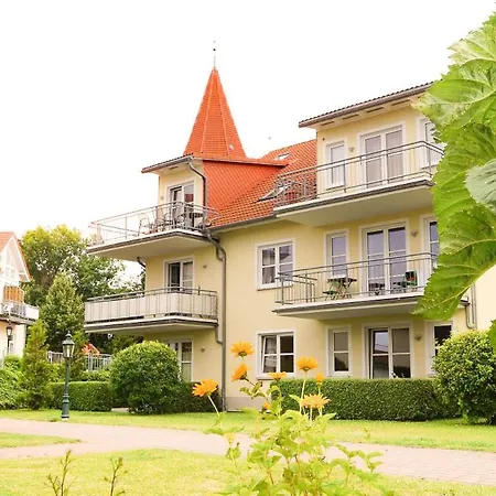 Ueber Zwei Ebenen Mit Salzhaffblick Nyaraló