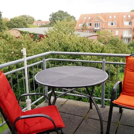 Ueber Zwei Ebenen Mit Salzhaffblick Nyaraló *